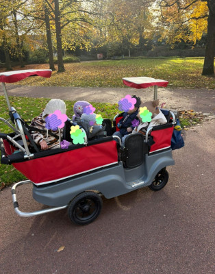 Unser großer Kinderbus